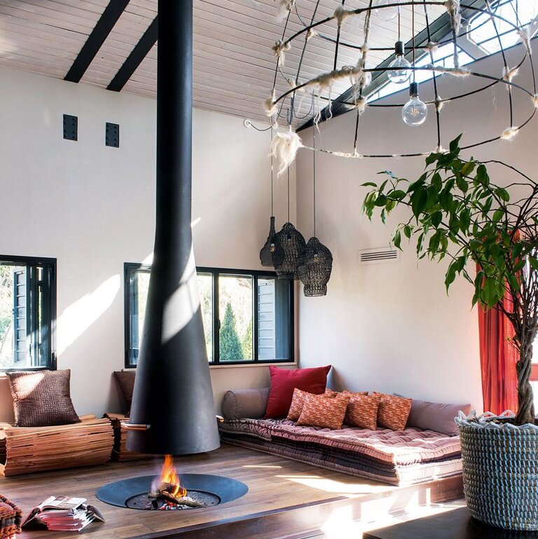 Camiol CX-1 Modern Hanging Fireplace Matte Black Steel Plate Suspended Wood Burning Stove for Indoor Living Room